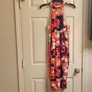 Fitted sleevless dress